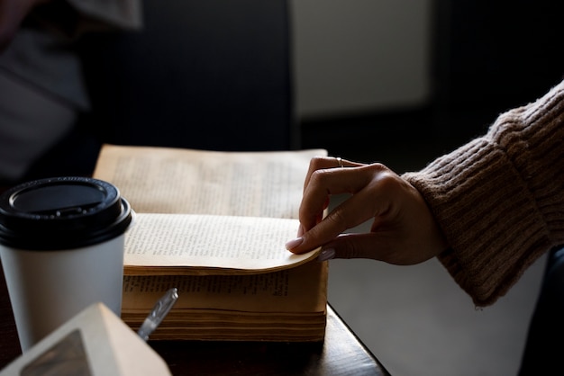 【湖北新增本土确诊病例9例,湖北新增确诊病例2987例】